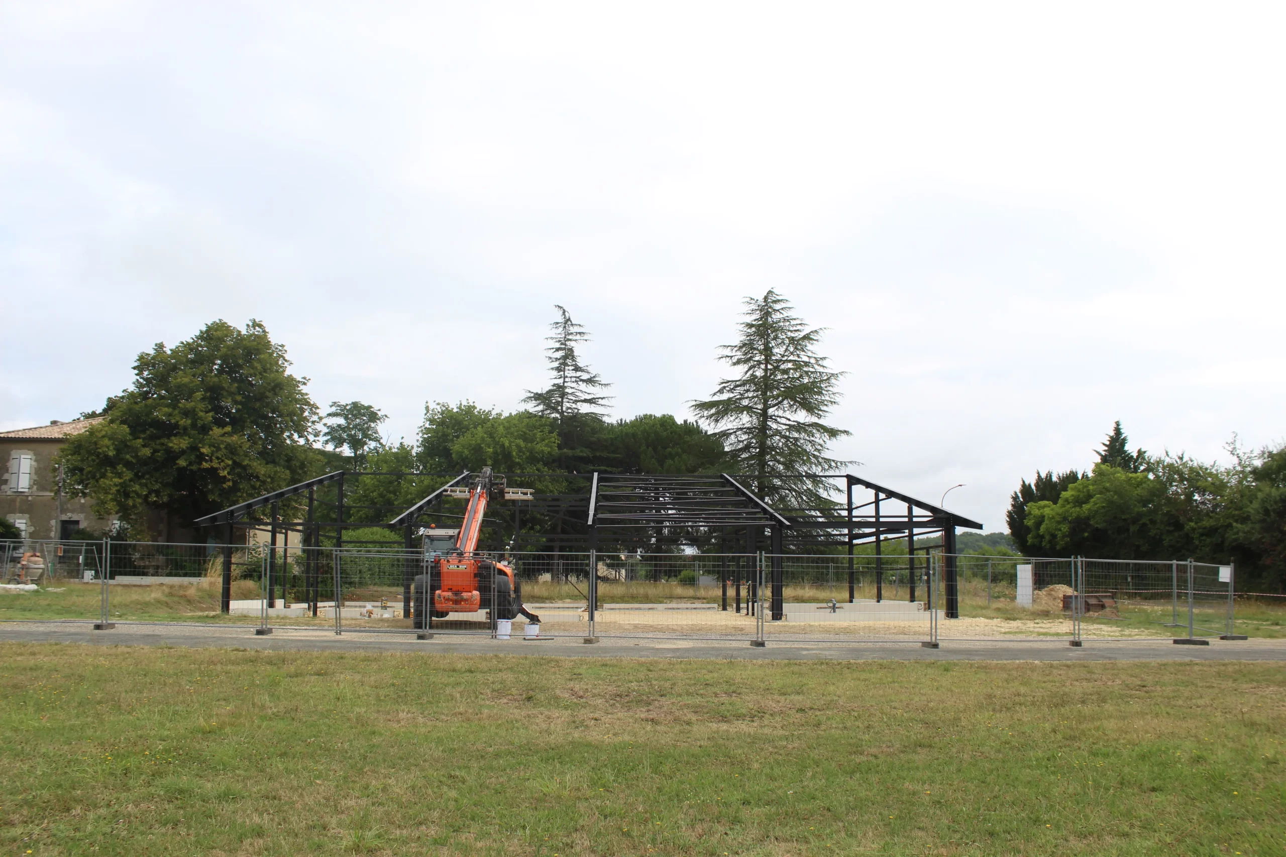 HALLE POSTALE, Auriac-sur-Dropt, Lot-et-garonne — vue 5